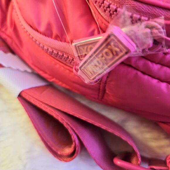 NwT Wildfox Sling Shoulder Travel Double Zip Sling Bag Pink Fuchsia Crossbody - Picture 3 of 5